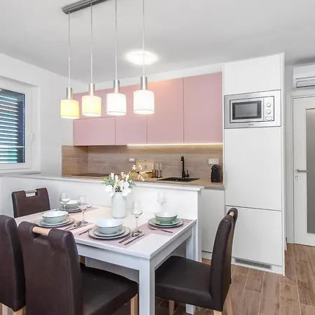 Three Olives Apartment