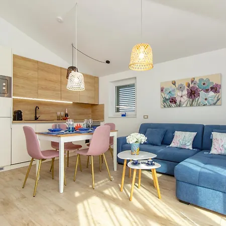 Three Olives Apartment