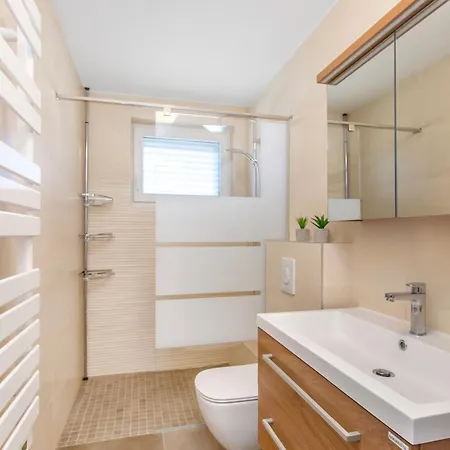 Three Olives Tribalj