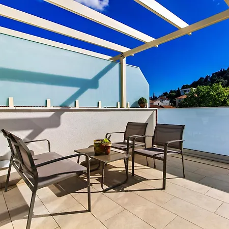 Three Olives * Tribalj