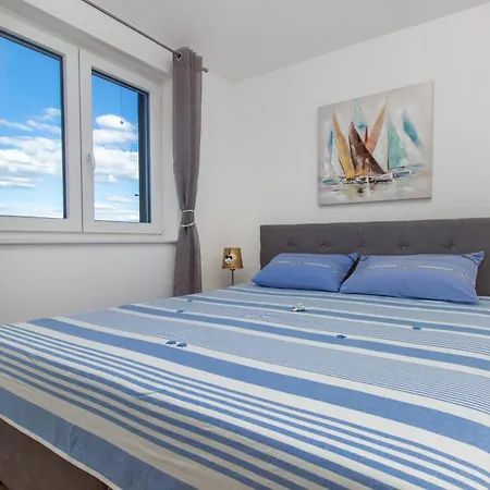 Apartment Three Olives Tribunj (Sibenik-Knin)