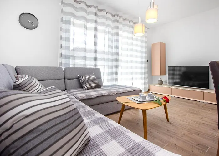 Three Olives Tribalj