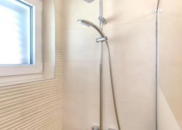 Three Olives Appartement *