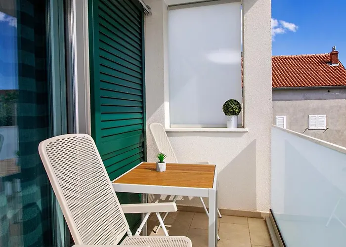 Apartamento Three Olives Tribalj