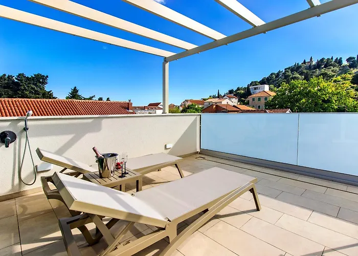 Three Olives Appartement *